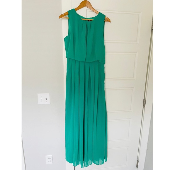 Green Maxi Occassion Dress - Picture 3 of 7